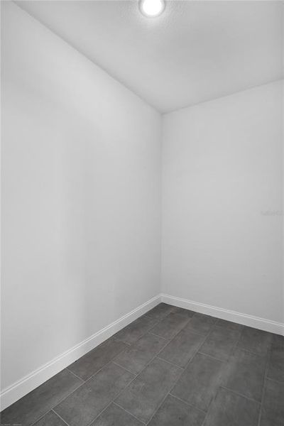 Spacious, unfurnished interior of a new home in , Dunnellon (Image 21).