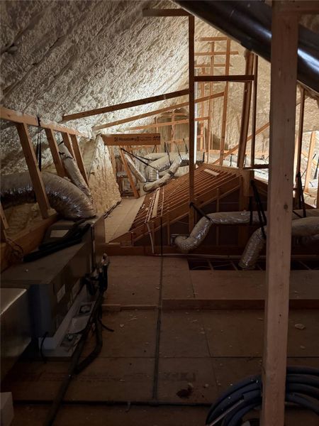 Foam insulation for energy efficiency and structural rigidity.  Lots of clean space to move around and for storage.