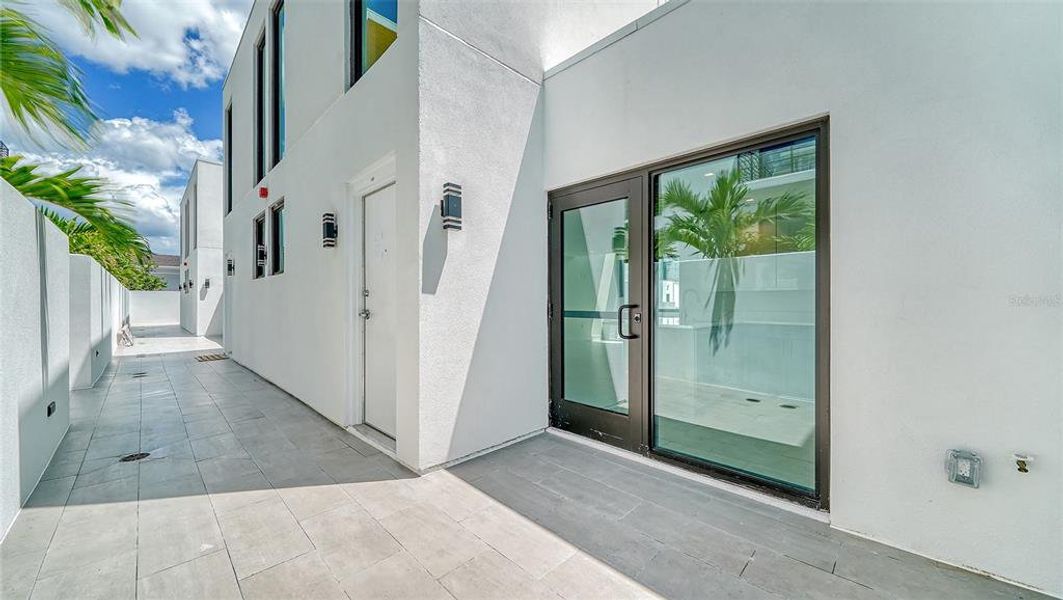 Exterior details and patio area of a home in , Sarasota (Image 21).