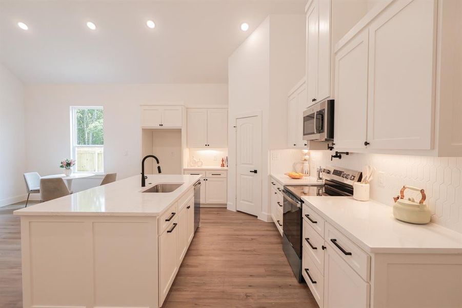 Furnished interior view inside a new home in , Fort Worth (Image 9). Furnished interior view inside a new home in , Fort Worth (Image 9).