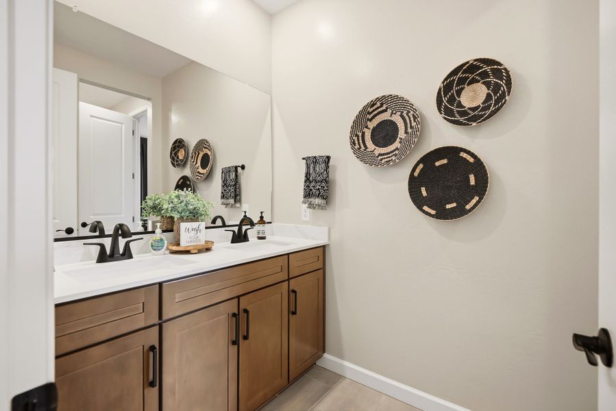 Goodyear, AZ New Home.  - Slide 32