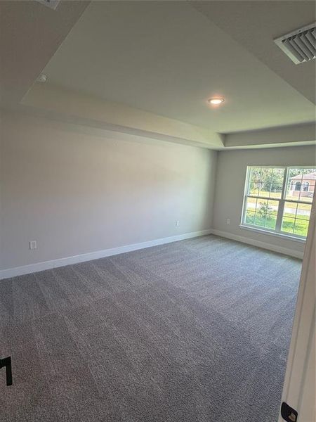 Spacious, unfurnished interior of a new home in Port Charlotte, Port Charlotte (Image 13).