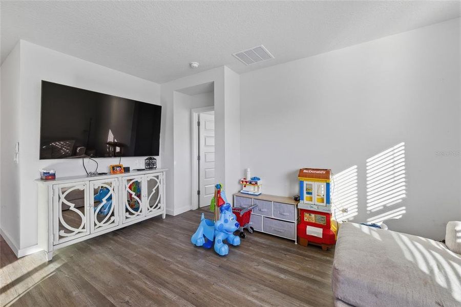 Furnished interior view inside a new home in , Bradenton (Image 16).