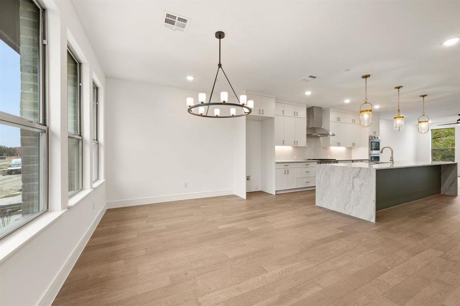 This light filled dining room offers entertaining space with a view! This light filled dining room offers entertaining space with a view!