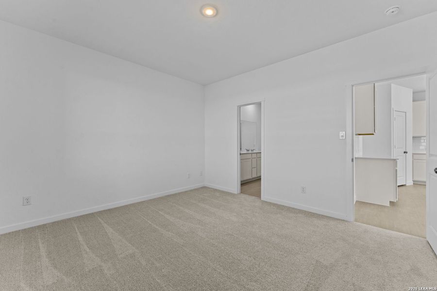 Spacious, unfurnished interior of a new home in Grace Valley, Marion (Image 26).