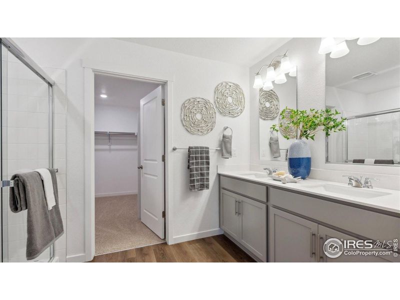 Furnished interior view inside a new home in Lakeside Canyon, Mead (Image 10).