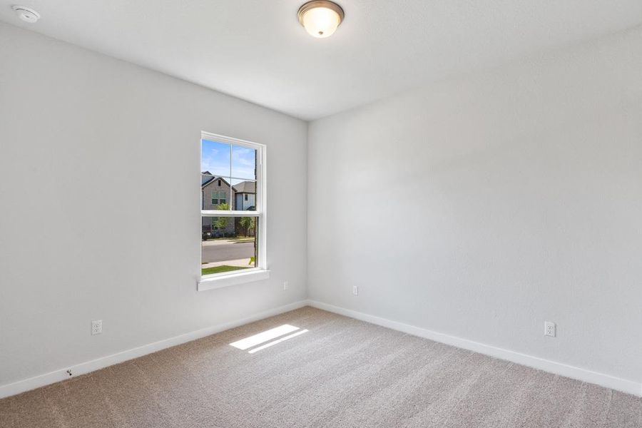 Spacious, unfurnished interior of a new home in Lariat, Liberty Hill (Image 33).