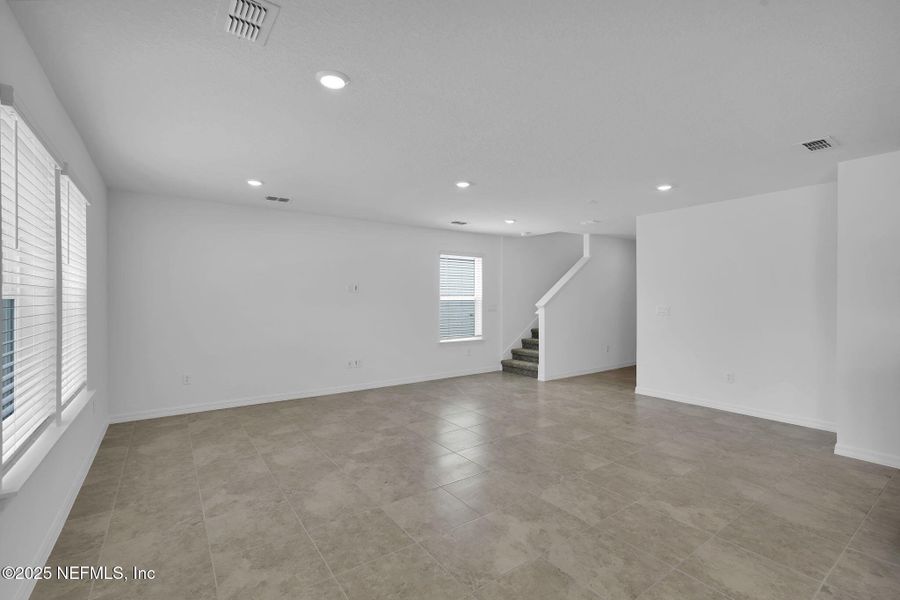 Spacious, unfurnished interior of a new home in Wells Landing, Jacksonville (Image 11). Spacious, unfurnished interior of a new home in Wells Landing, Jacksonville (Image 11).