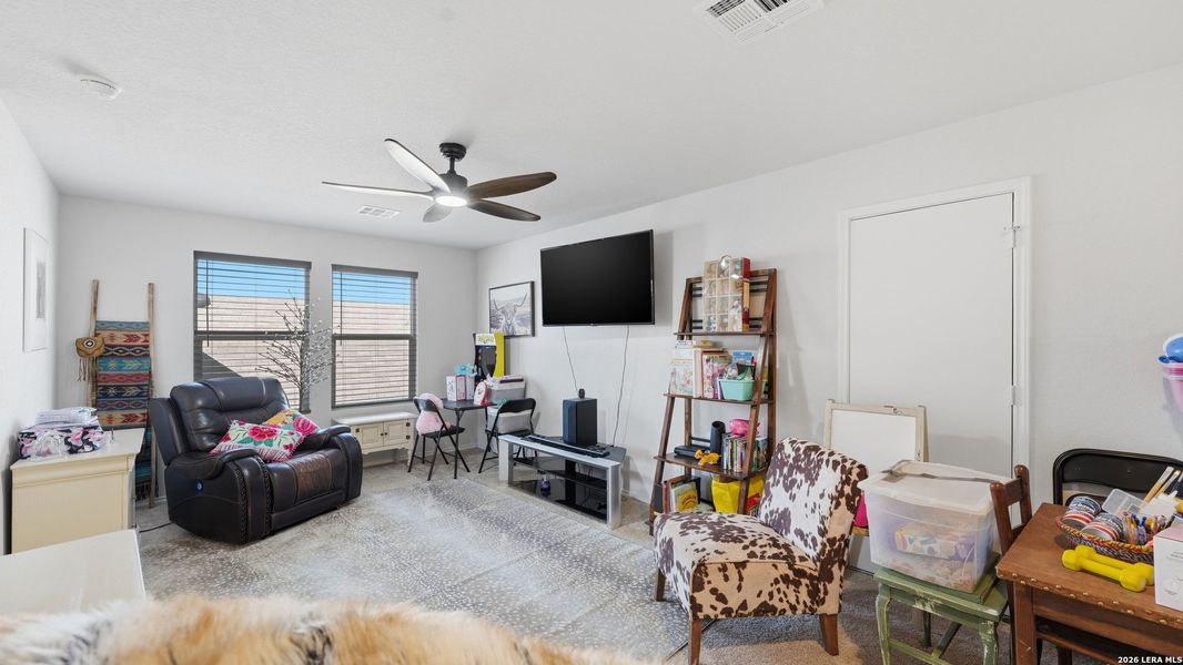 Furnished interior view inside a new home in Swenson Heights, Seguin (Image 24).