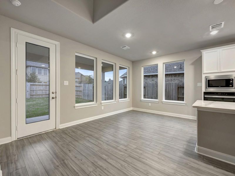 Photo is not of the actual home, but is an inspirational photo of builder’s model home and may depict options, furnishings, and/or decorator features that are not included Photo is not of the actual home, but is an inspirational photo of builder’s model home and may depict options, furnishings, and/or decorator features that are not included