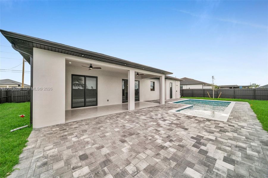 Exterior details and patio area of a home in , Cape Coral (Image 33).