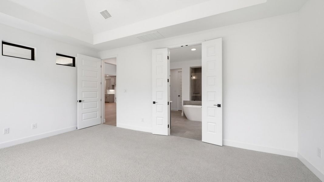 Spacious, unfurnished interior of a new home in Sonoma Verde, McLendon-Chisholm (Image 21).