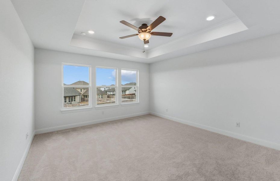 Spacious, unfurnished interior of a new home in Horizon Lake, Leander (Image 15).