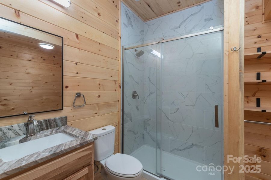 Furnished interior view inside a new home in , Bryson City (Image 2).