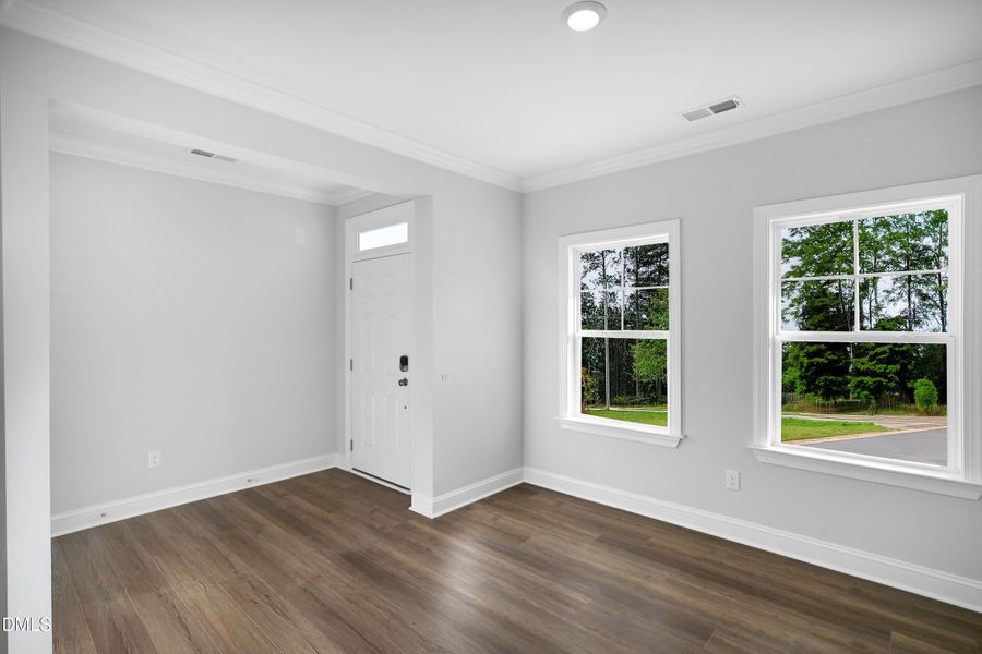 SUN_Everlee_Pic_LandrumIII_Dining_2of2