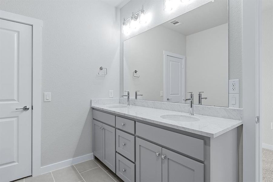 020-1420AzaleaDrive-Melissa-TX-75454-PrimaryBathroom.jpg-FULL