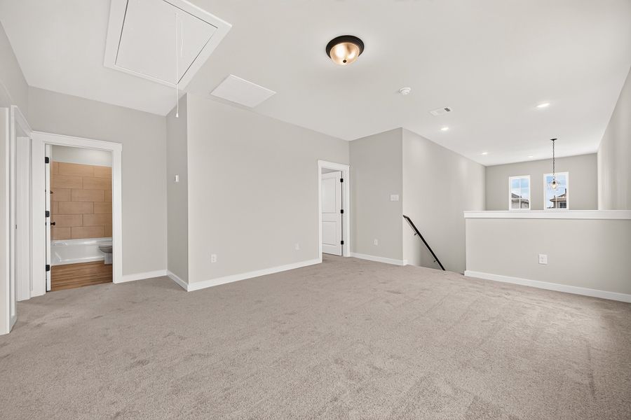 Spacious, unfurnished interior of a new home in Aldeana, Bonney (Image 40).