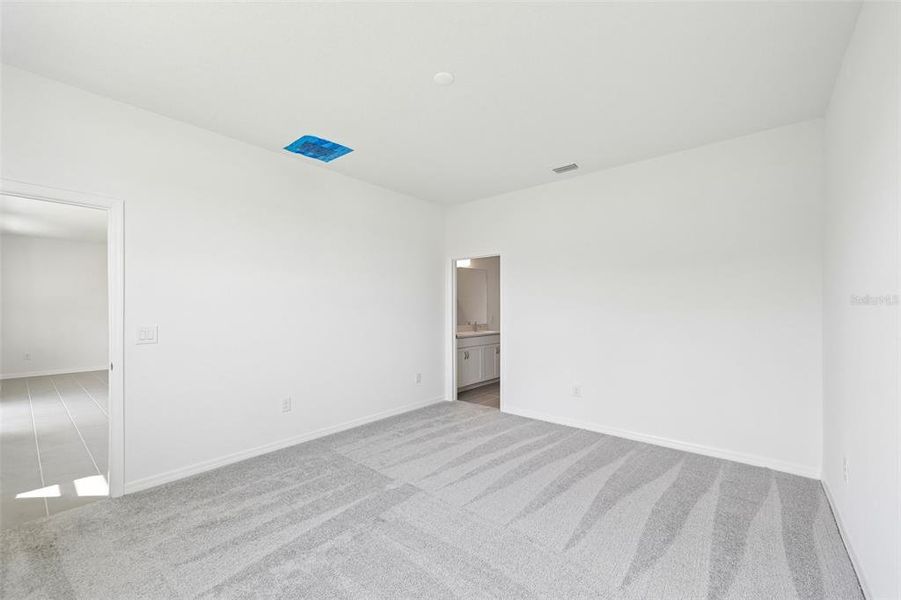 Spacious, unfurnished interior of a new home in Coasterra, Palmetto (Image 17). Spacious, unfurnished interior of a new home in Coasterra, Palmetto (Image 17).