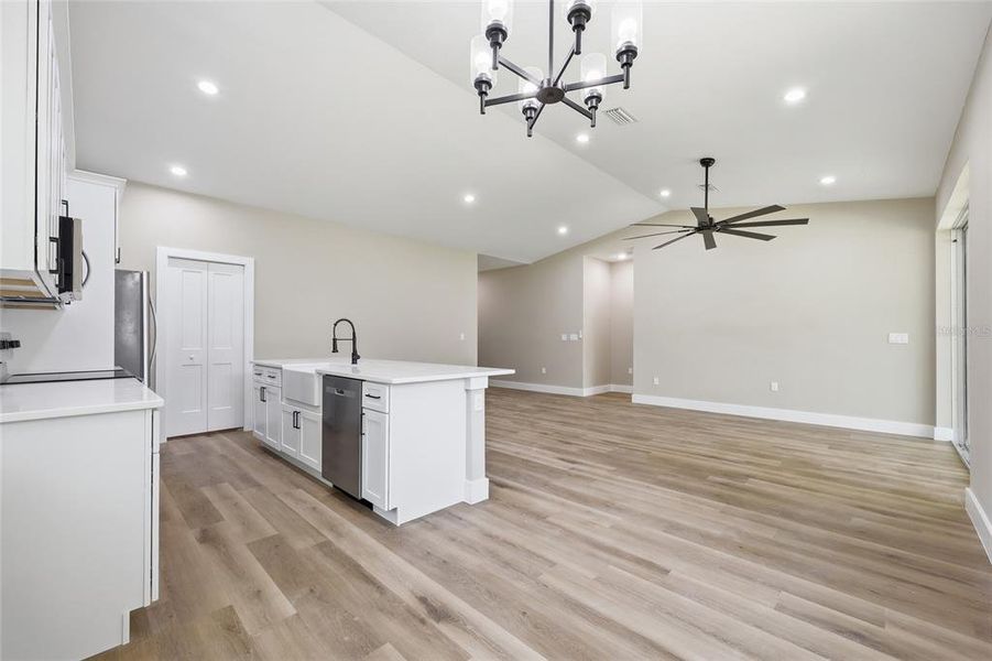 Spacious, unfurnished interior of a new home in , Summerfield (Image 21).