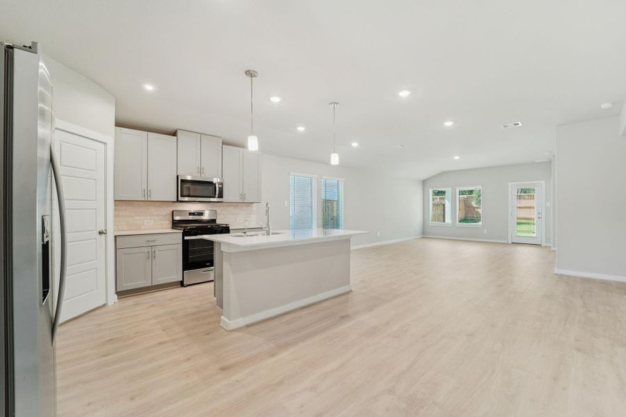 Furnished interior view inside a new home in Stewart's Ranch, Conroe (Image 8). Furnished interior view inside a new home in Stewart's Ranch, Conroe (Image 8).