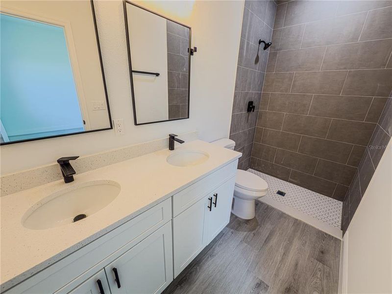 Furnished interior view inside a new home in , Ocala (Image 11).