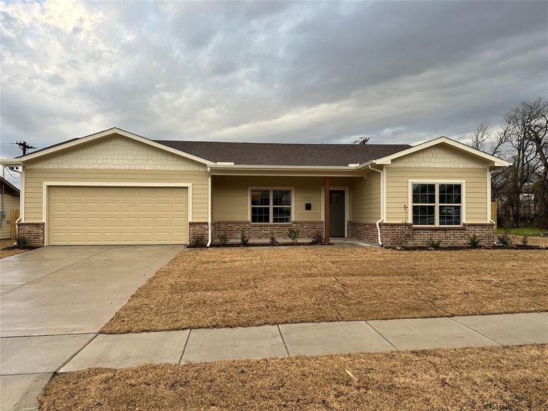 1727 Russell Dr., Garland, Texas - New Construction and Special Garland Financing available for qualified first-time home buyers.