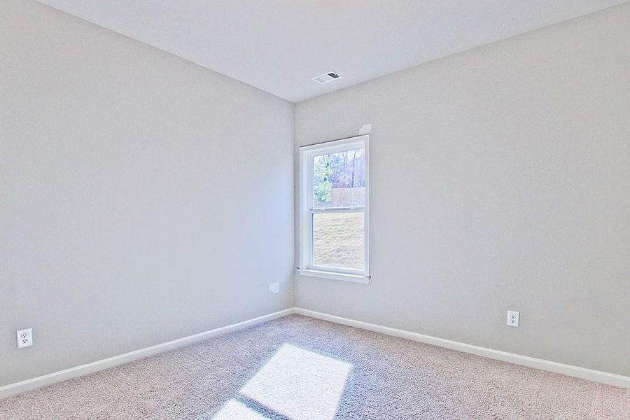 Spacious, unfurnished interior of a new home in , Crawford (Image 29).