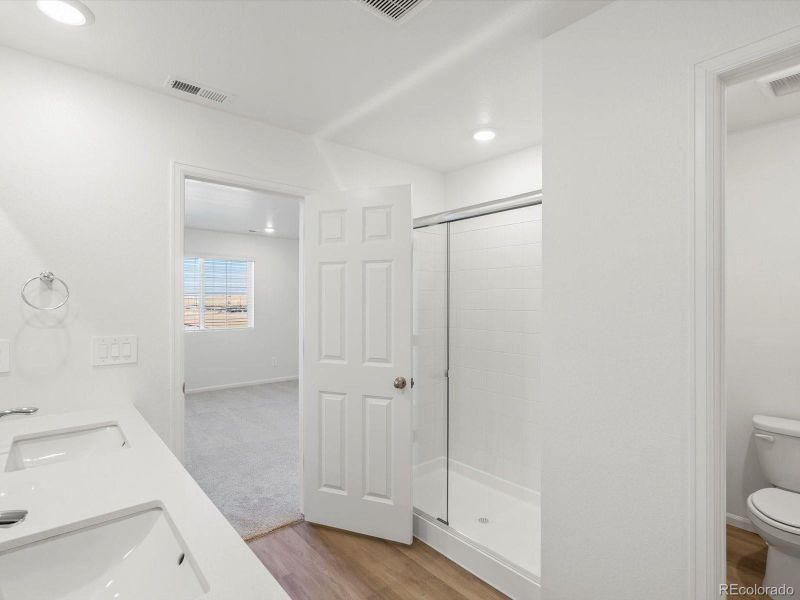 Spacious, unfurnished interior of a new home in Skyview at High Point, Aurora (Image 17). Spacious, unfurnished interior of a new home in Skyview at High Point, Aurora (Image 17).