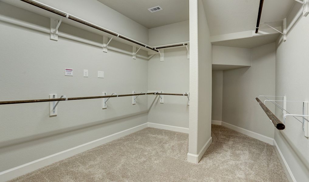 Huge owner's walk-in closet