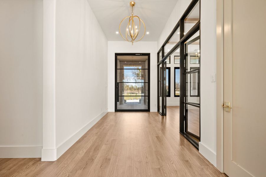 Spacious, unfurnished interior of a new home in Fleming Pointe, Fort Worth (Image 21).