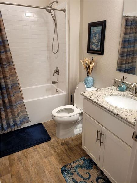 Furnished interior view inside a new home in , Punta Gorda (Image 22).