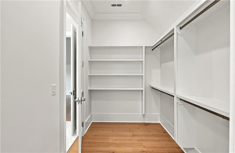Spacious, unfurnished interior of a new home in , Dawsonville (Image 24).