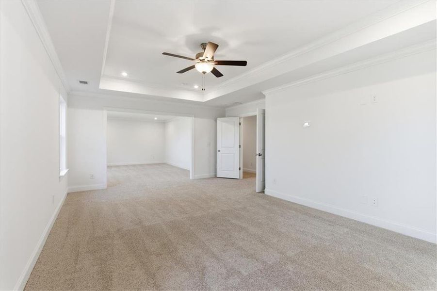 Spacious, unfurnished interior of a new home in The Estates at Hurricane Pointe, Douglasville (Image 38).