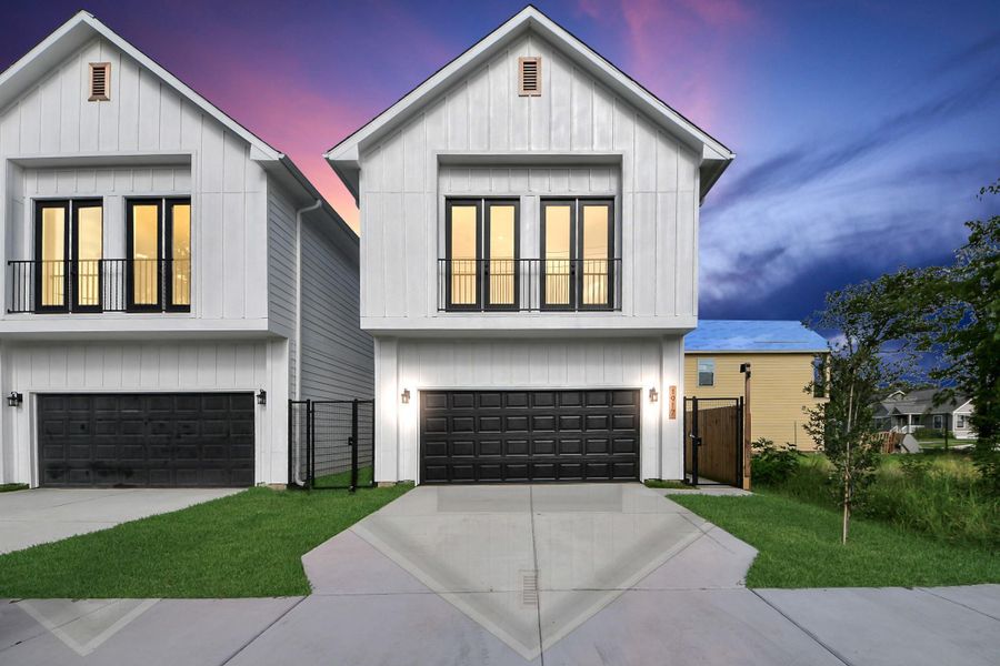 Welcome to Modern On West! These beautiful 2 story homes offer covered porches & private balconies. Welcome to Modern On West! These beautiful 2 story homes offer covered porches & private balconies.