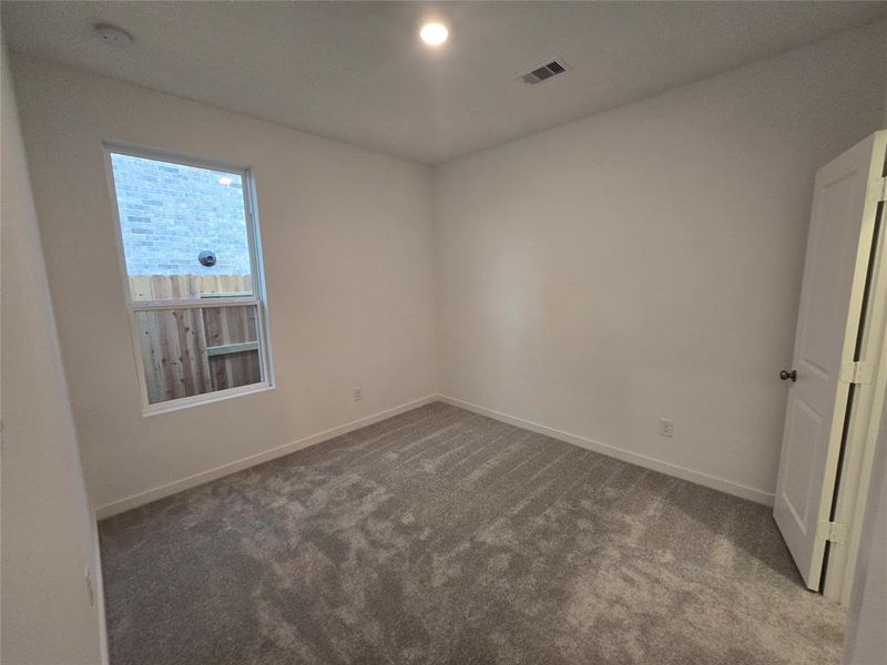 *Not actual home, pictures representative to same floorplan*