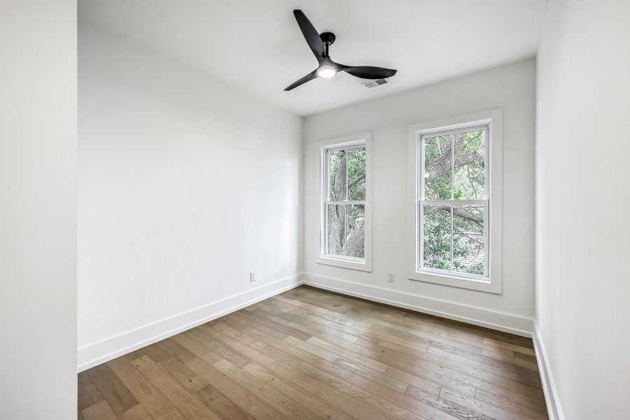 Spacious, unfurnished interior of a new home in , Charleston (Image 22).