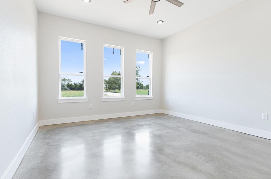 Spacious, unfurnished interior of a new home in , Gatesville (Image 22).