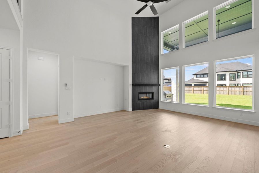 Spacious, unfurnished interior of a new home in Dunham Pointe, Cypress (Image 30).