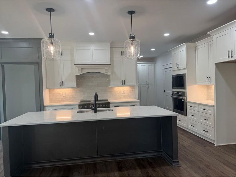 Furnished interior view inside a new home in , Waleska (Image 8). Furnished interior view inside a new home in , Waleska (Image 8).