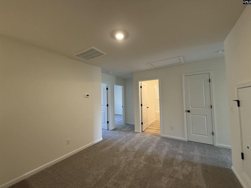 Spacious, unfurnished interior of a new home in Dunbar Village, Cayce (Image 33).