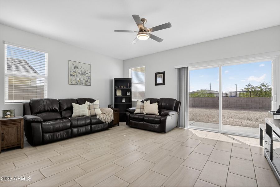 012_034_a4m_st 012_034_a4m_st