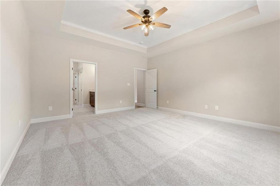 Spacious, unfurnished interior of a new home in , Jefferson (Image 19).