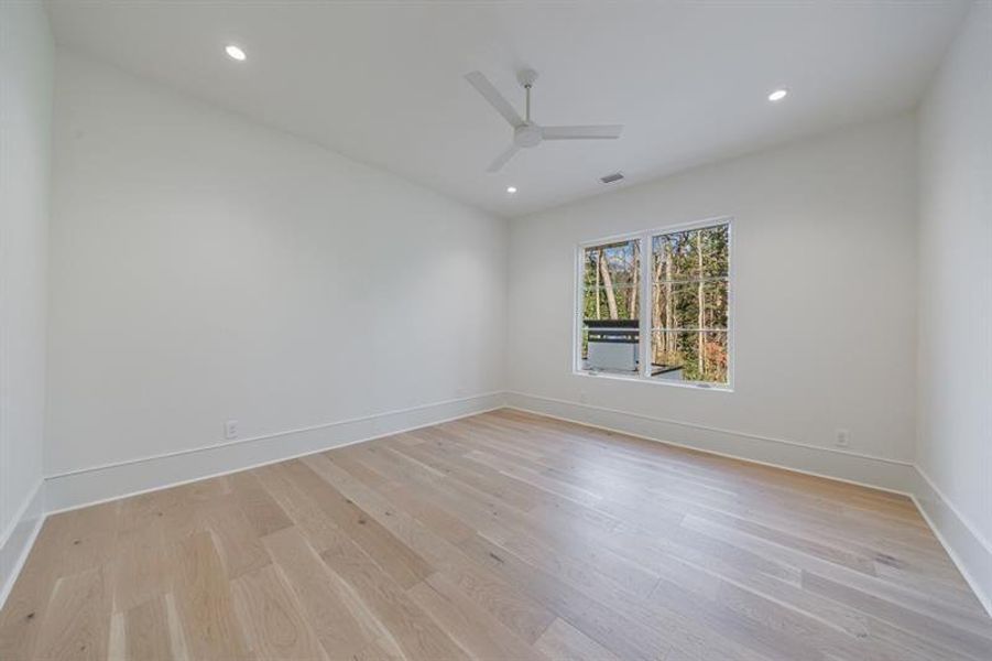 Spacious, unfurnished interior of a new home in , Atlanta (Image 25). Spacious, unfurnished interior of a new home in , Atlanta (Image 25).