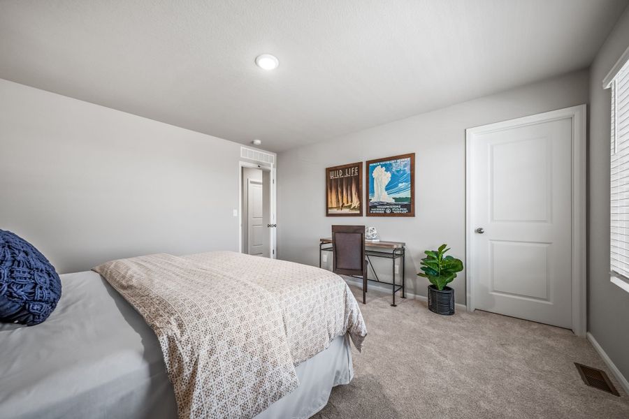 Furnished interior view inside a new home in Thompson River Ranch, Johnstown (Image 12).