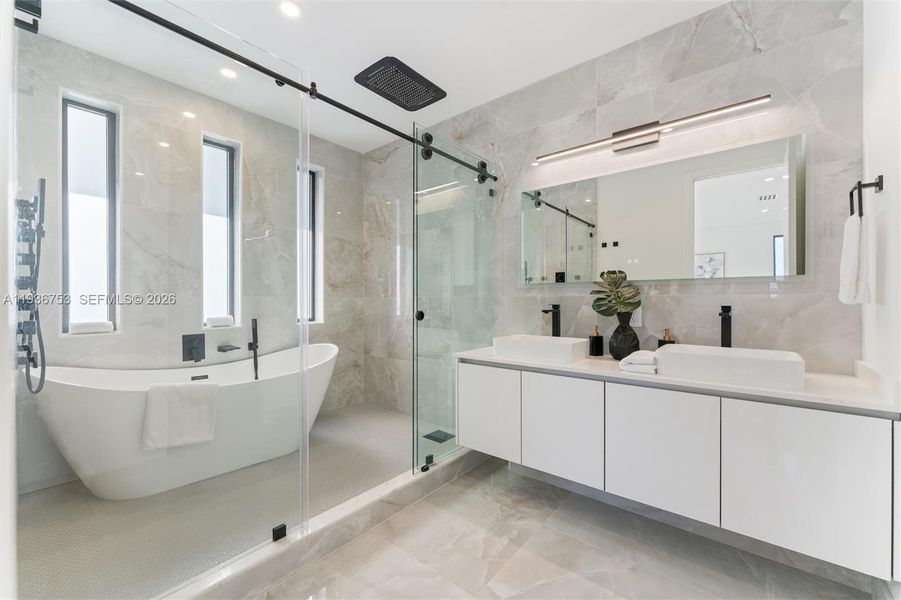 Furnished interior view inside a new home in , Fort Lauderdale (Image 16).