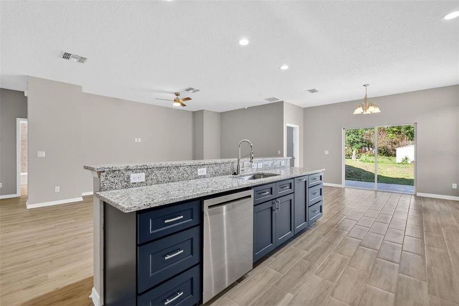 Furnished interior view inside a new home in , Umatilla (Image 9).