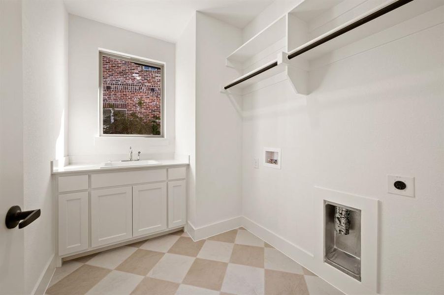 Furnished interior view inside a new home in Parks of Aledo, Aledo (Image 15).