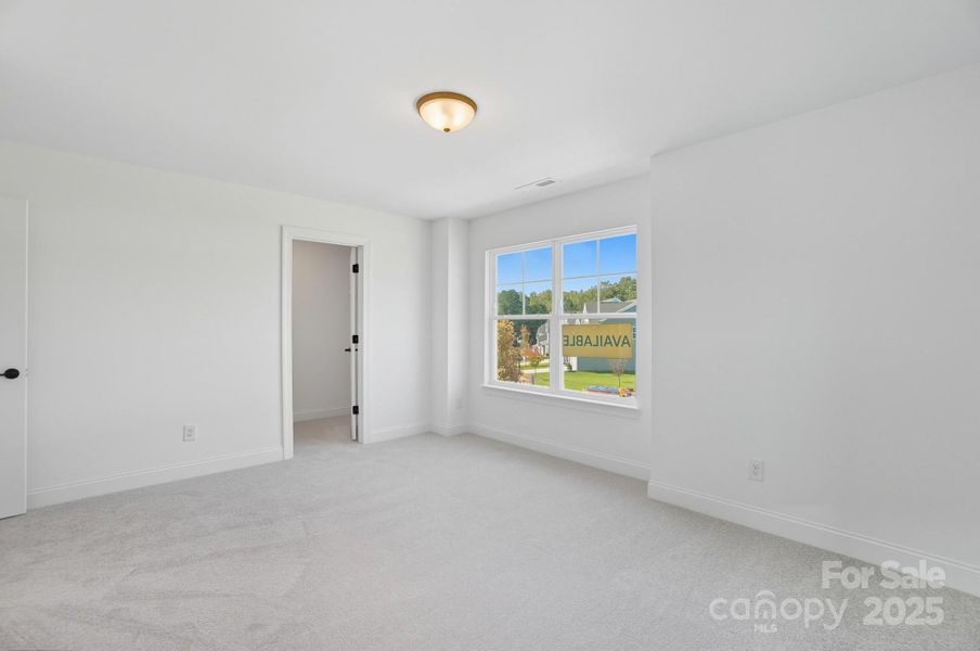 Spacious, unfurnished interior of a new home in Summerlin, Mooresville (Image 20). Spacious, unfurnished interior of a new home in Summerlin, Mooresville (Image 20).