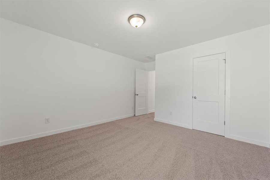 Spacious, unfurnished interior of a new home in Ellington Farms, Statham (Image 31).