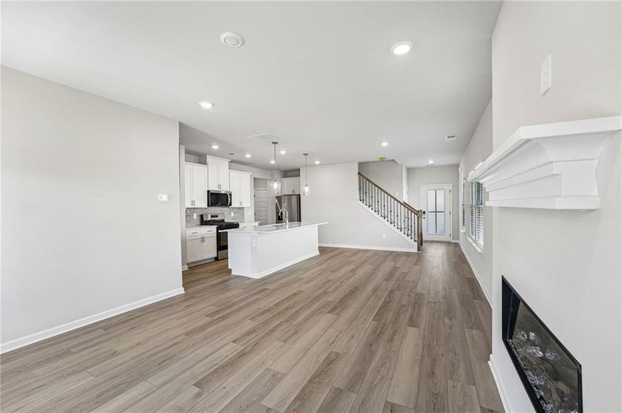 Spacious, unfurnished interior of a new home in Hemingway - Reserve Series, Cumming (Image 51).